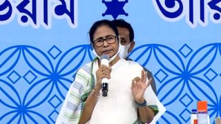 Mamata in Bankura:  ‘দিদি যদি হেরে গিয়েও চলে আসতে পারে…’, তপ্ত বাঁকুড়ায় কর্মীদের তাতালেন মমতা