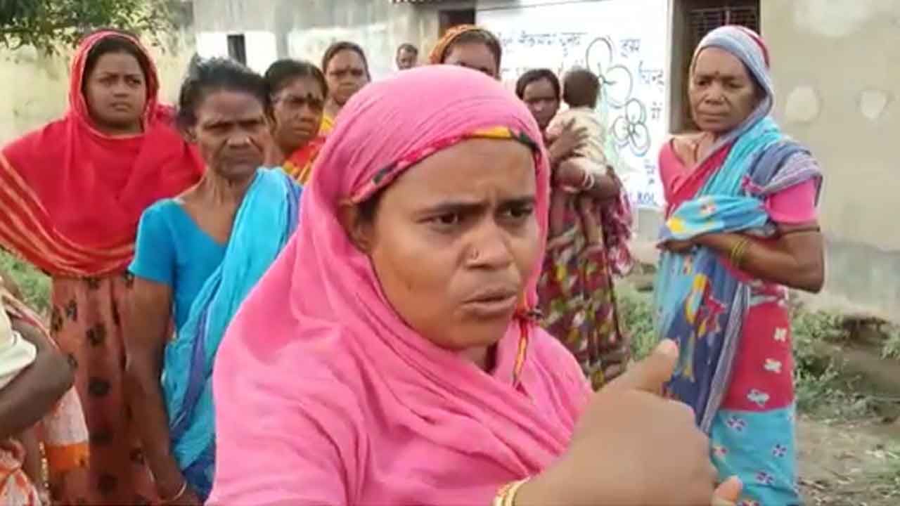 Landslide: কুয়োর ধারে স্নান করছিল ছোট্ট ছেলে, ডাক শুনে ফিরতেই মা দেখেন সর্বনেশে দৃশ্য...