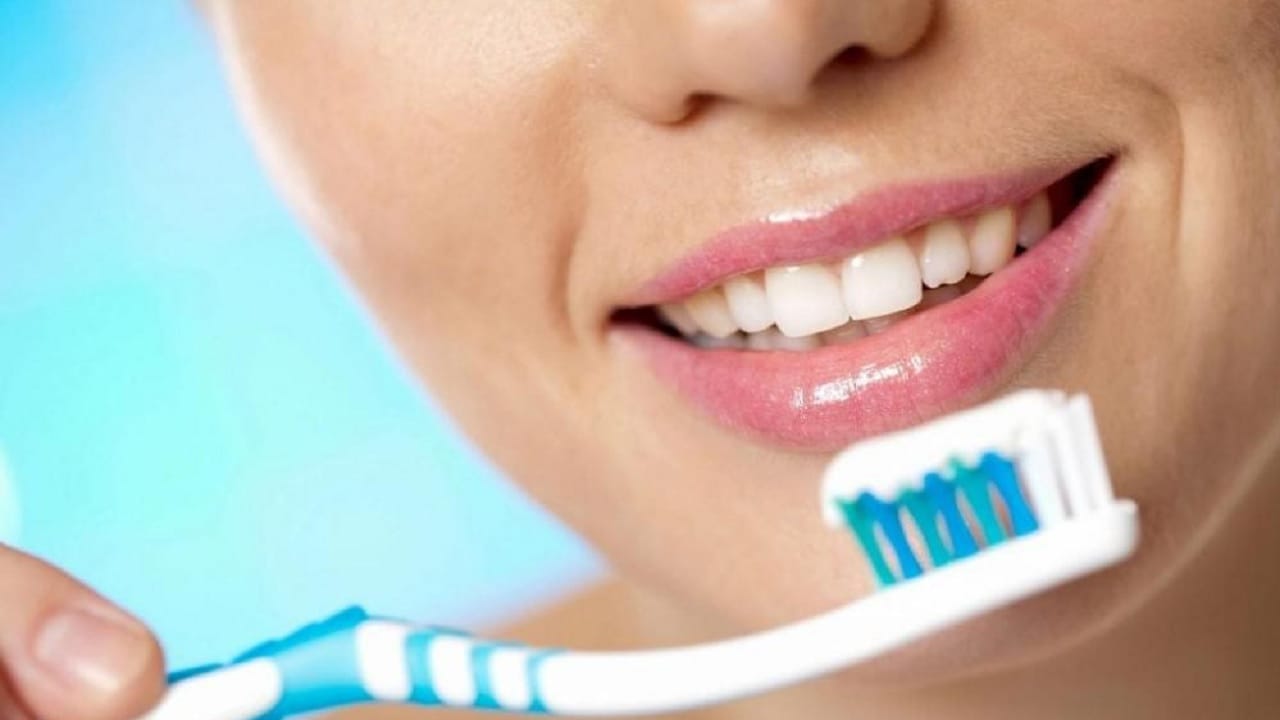 How To Make Toothpaste At Home How To Make Toothpaste At Home