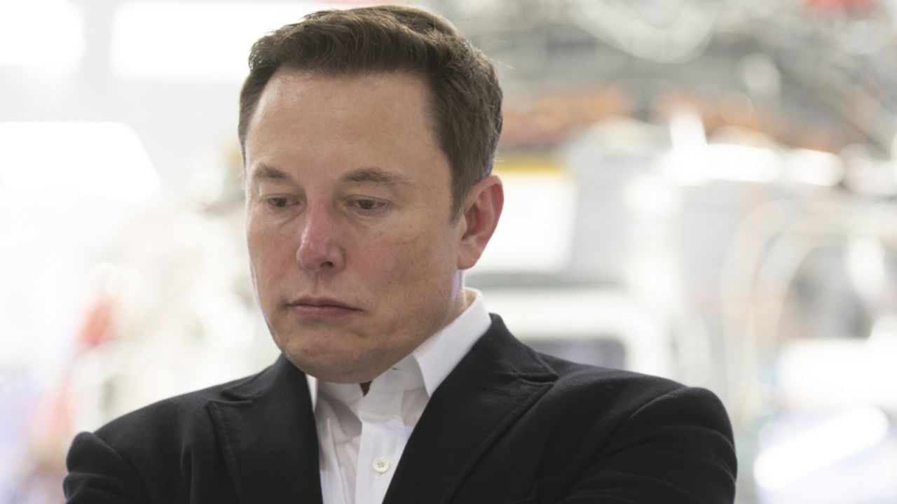 Elon Musk-Twitter Deal: টেসলা কর্তাকে নাকে দড়ি দিয়ে ঘোরাতে উদ্যোগী টুইটার, পাল্টা আদালতে গেলেন মাস্কও! এরপর...