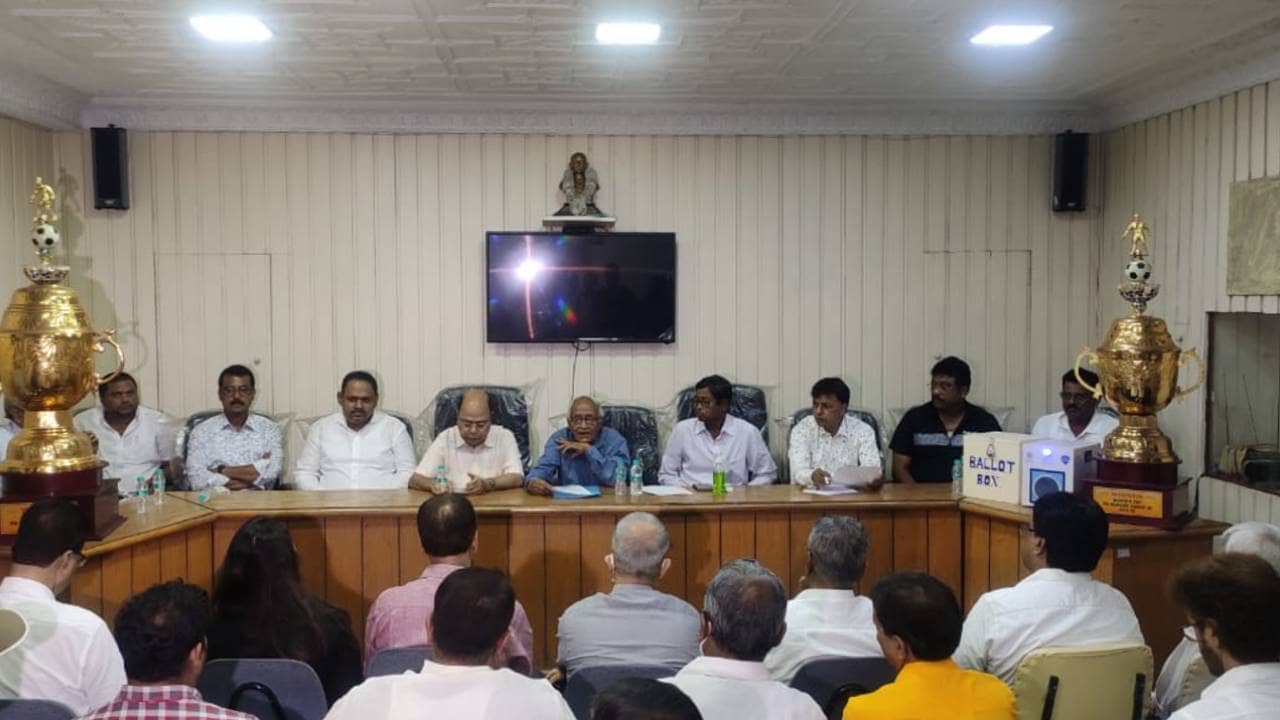 CFL: বল গড়াচ্ছে ৬ জুলাই, দুর্ঘটনা রুখতে মাঠে অ্যাম্বু ব্যাগ