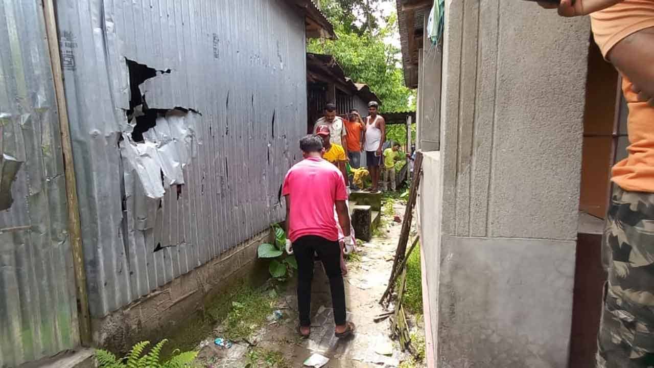 Jalpaiguri Murder: প্রতিশোধ! জেল থেকে বাড়ি ফিরেছিলেন খুনের আসামি, ওই দুপুরেই বাড়িতে খুন