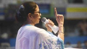 Mamata Banerjee: মুখ্যমন্ত্রীর প্রশাসনিক বৈঠকে আমন্ত্রিত কারা? গুরুত্বপূর্ণ ঘোষণা নবান্নের