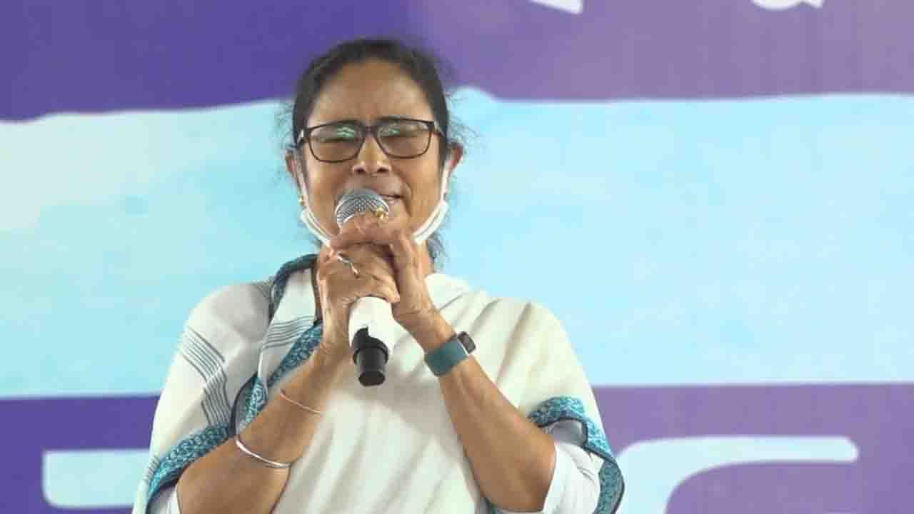 Mamata Banerjee on Social Media: ওঁকে তলব করা হয়েছে, আমাদের সরকার ছাড়বে না: মমতা
