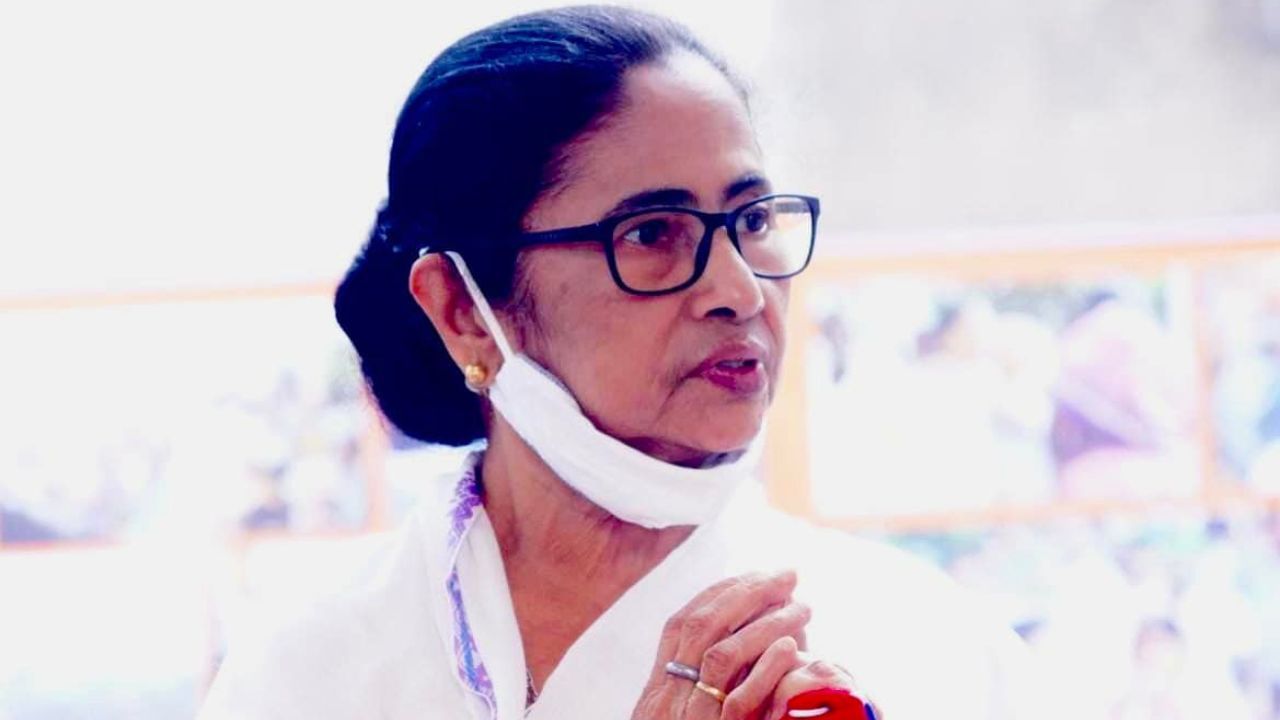 Mamata in Singur: 'কোটি কোটি টাকার শিল্প হবে', সিঙ্গুরের মাটিতে দাঁড়িয়ে শিল্পায়নের স্বপ্ন ফেরি মমতার