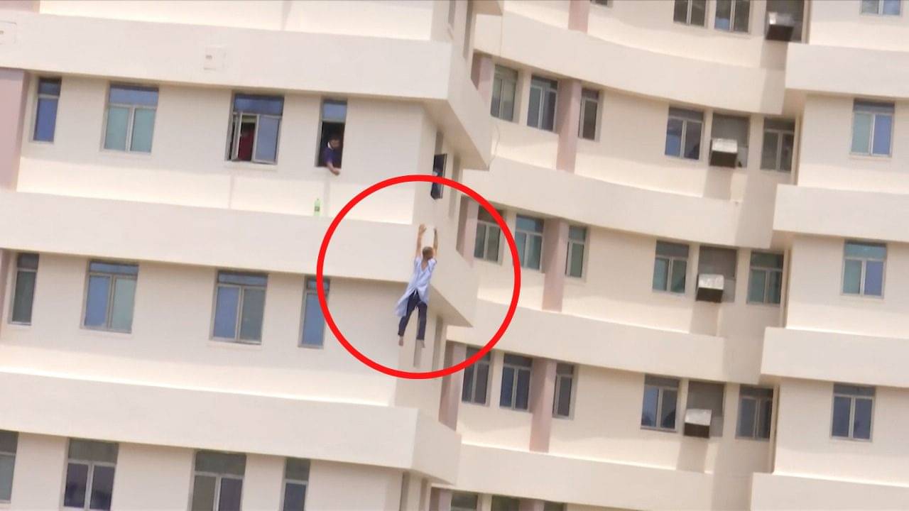 Patient falls from Hospital: কার্নিশে রোগী, নীচে দমকল, DMG, তাও কেন এমন মর্মান্তিক ঘটনা?