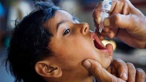 Polio in Kolkata: কলকাতার কোথাও পোলিও রোগী নেই তো? খোঁজ চালানোর নির্দেশ পুর কর্তৃপক্ষের