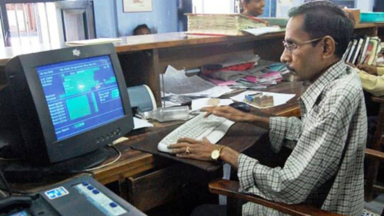 Scottish Church College Recruitment: কলকাতার স্কটিশ চার্চ কলেজে ক্লার্ক নিয়োগ চলছে, আবেদন করতে হাতে আর মাত্র দুদিন