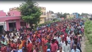 Bankura TMC: কোটি টাকার বাড়ি, লাখ টাকার গাড়ি! দলের নেতার বিরুদ্ধে তোলাবাজির অভিযোগ ব্লক সভাপতির