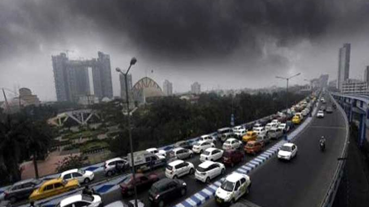 Weather Update: ফের কালবৈশাখী দাপট তিলোত্তমায়, বইল ৫৯ কিলোমিটার প্রতি ঘণ্টায় ঝড়ো হাওয়া