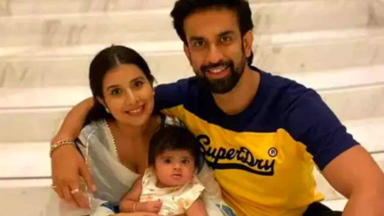 Charu Asopa-Rajeev Sen: সন্তান হওয়ার সাত মাসের মধ্যেই বিচ্ছেদ হচ্ছে সুস্মিতা সেনের ভাইয়ের?