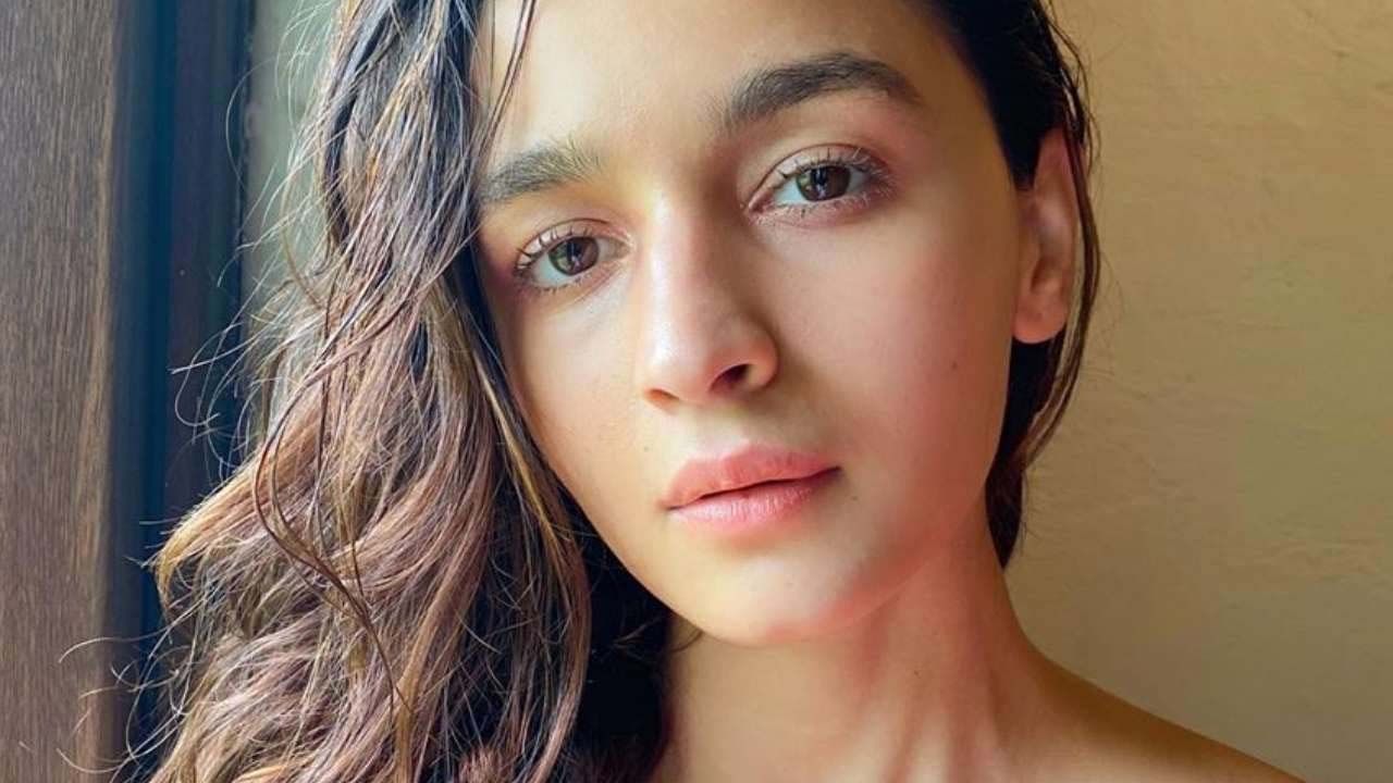 Alia Bhatt: ক্লান্ত, কিন্তু খুশি, নিজের ইনস্টা স্টোরিতে কেন এই কথা জানালেন আলিয়া?