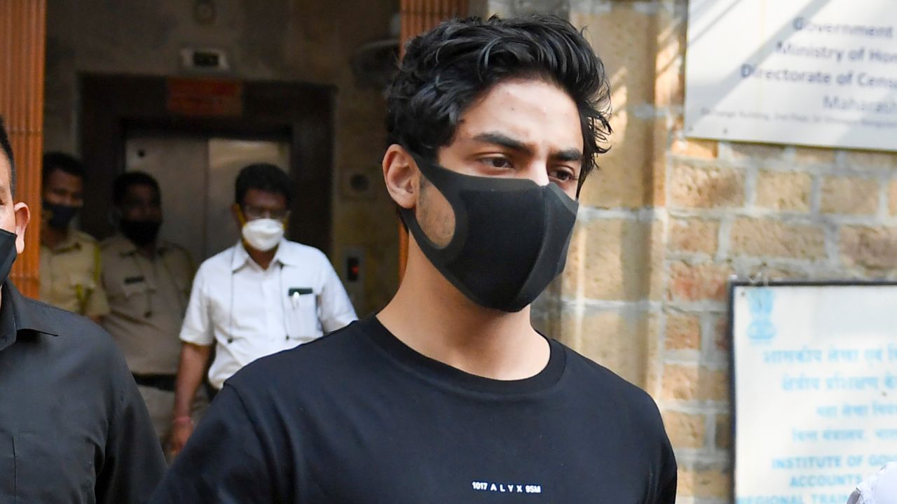 Aryan Khan Drug Case: শাহরুখের থেকে টাকা চাওয়া হয়েছিল আরিয়ানকে ছাড়াতে? সামনে এল নয়া তথ্য