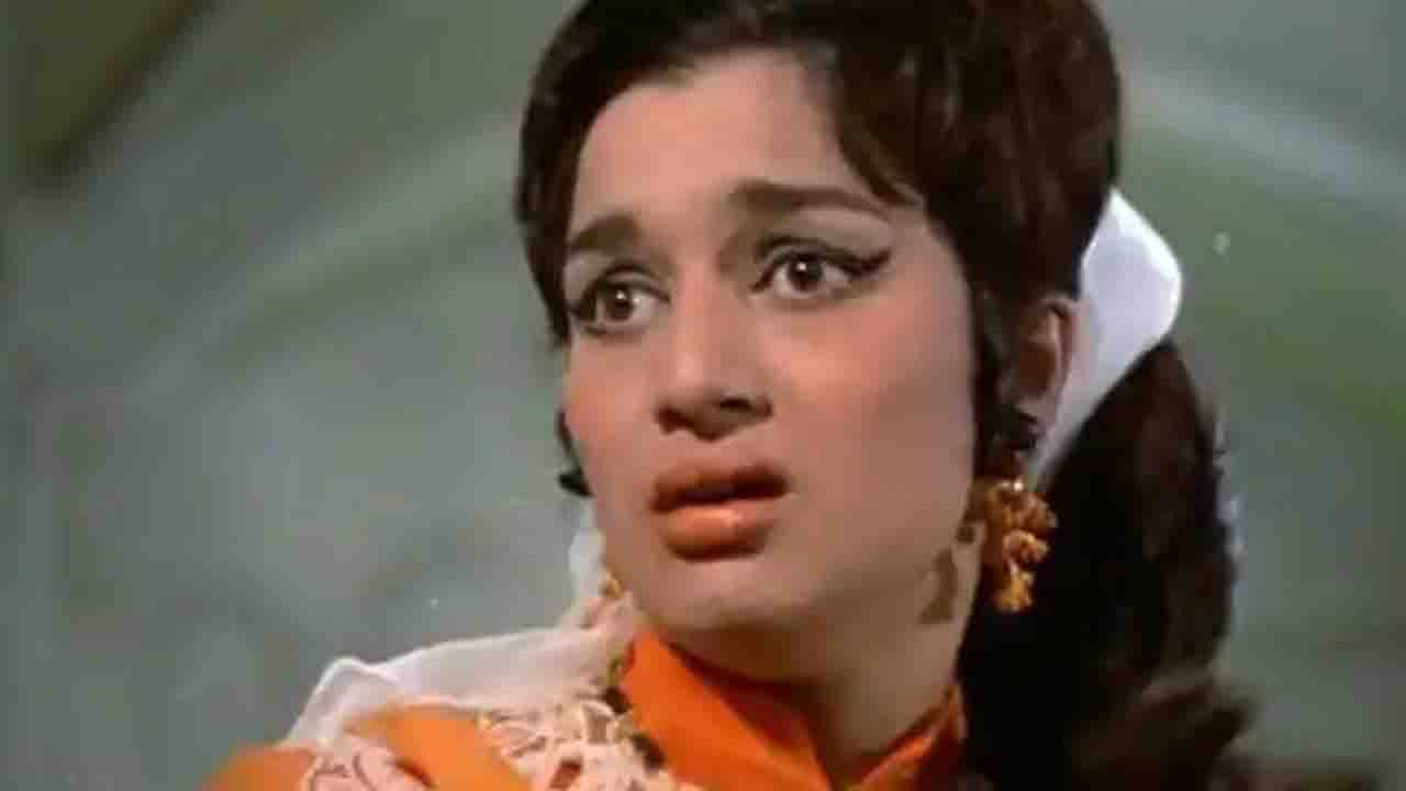 Throwback Thursday: আমাকে অত্যাচার করা হত শুটিংয়ে, কেঁদেকেটে অভিনয় ছাড়তে চেয়েছিলেন আশা পারেখ