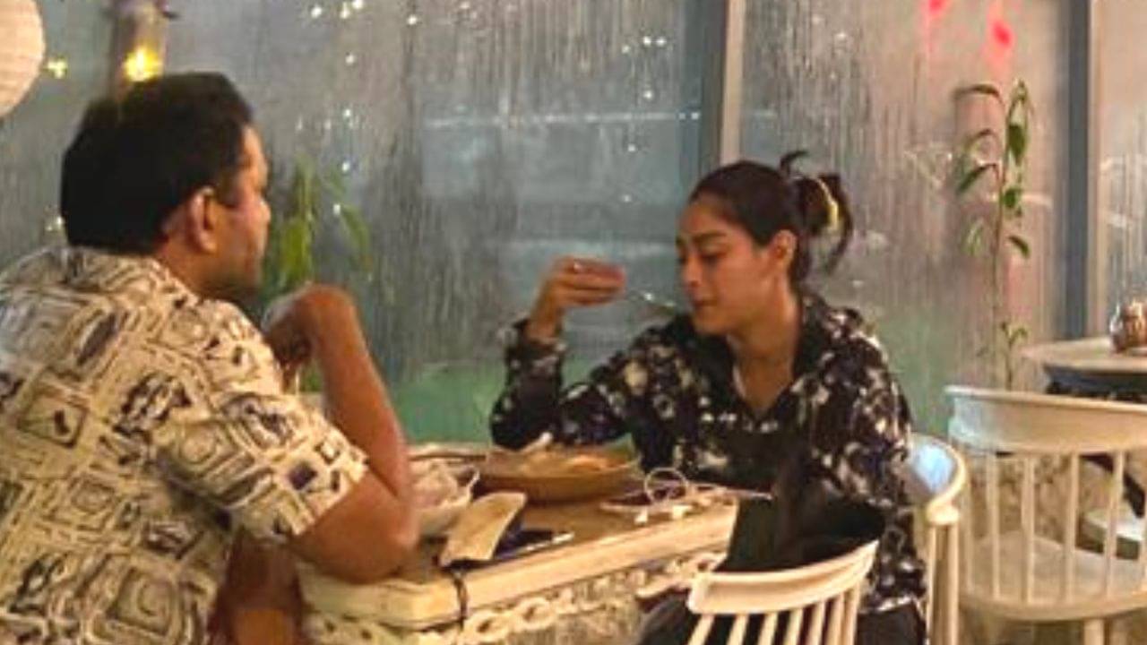 Tathagata-Bibriti: বৃষ্টিভেজা মায়াবী সন্ধেয় মুখোমুখি তথাগত-বিবৃতি, রইল সেই এক্সক্লুসিভ ছবি