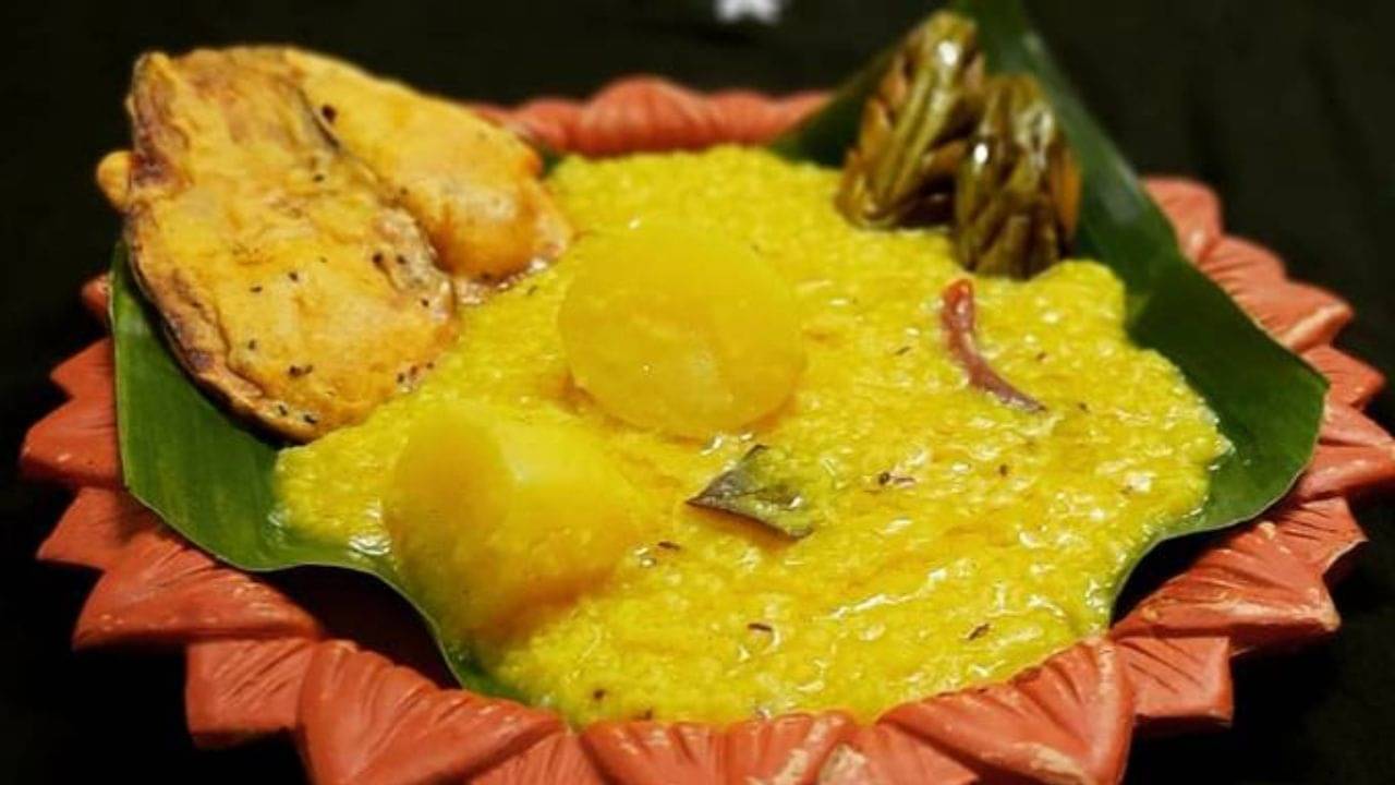 Monsoon Food: বর্ষা মানে গরম ধোয়া ওঠা খিচুড়ি! বৃষ্টির সঙ্গে রয়েছে এর পুরনো যোগ