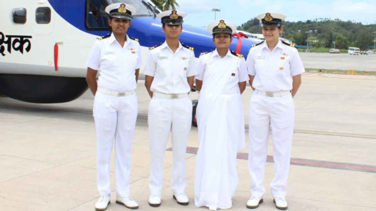 Indian Coast Guard Recruitment: মাধ্যমিক পাশ করলেই ভারতীয় কোস্ট গার্ডে চাকরি! এখনই আবেদন করুন