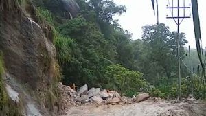 Manipur Landslide: রাত পার হতেই বোঝা যাচ্ছে ধসের বীভৎসতা, কাদামাটির নীচেই চাপা পড়ে মৃত্যু ১৪ জনের, নিখোঁজ কমপক্ষে ৬০