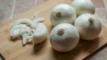 White Onion: দেশি পেঁয়াজের উপকারিতা অনেক, নতুন করে স্যালাড বানাতে শেখালেন রুজুতা