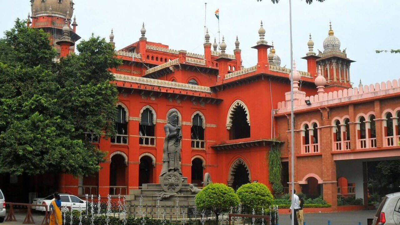 Madras High Court: মঙ্গলসূত্র খুলে ফেলা স্বামীকে সর্বোচ্চ মানসিক নির্যাতন করার সমান!
