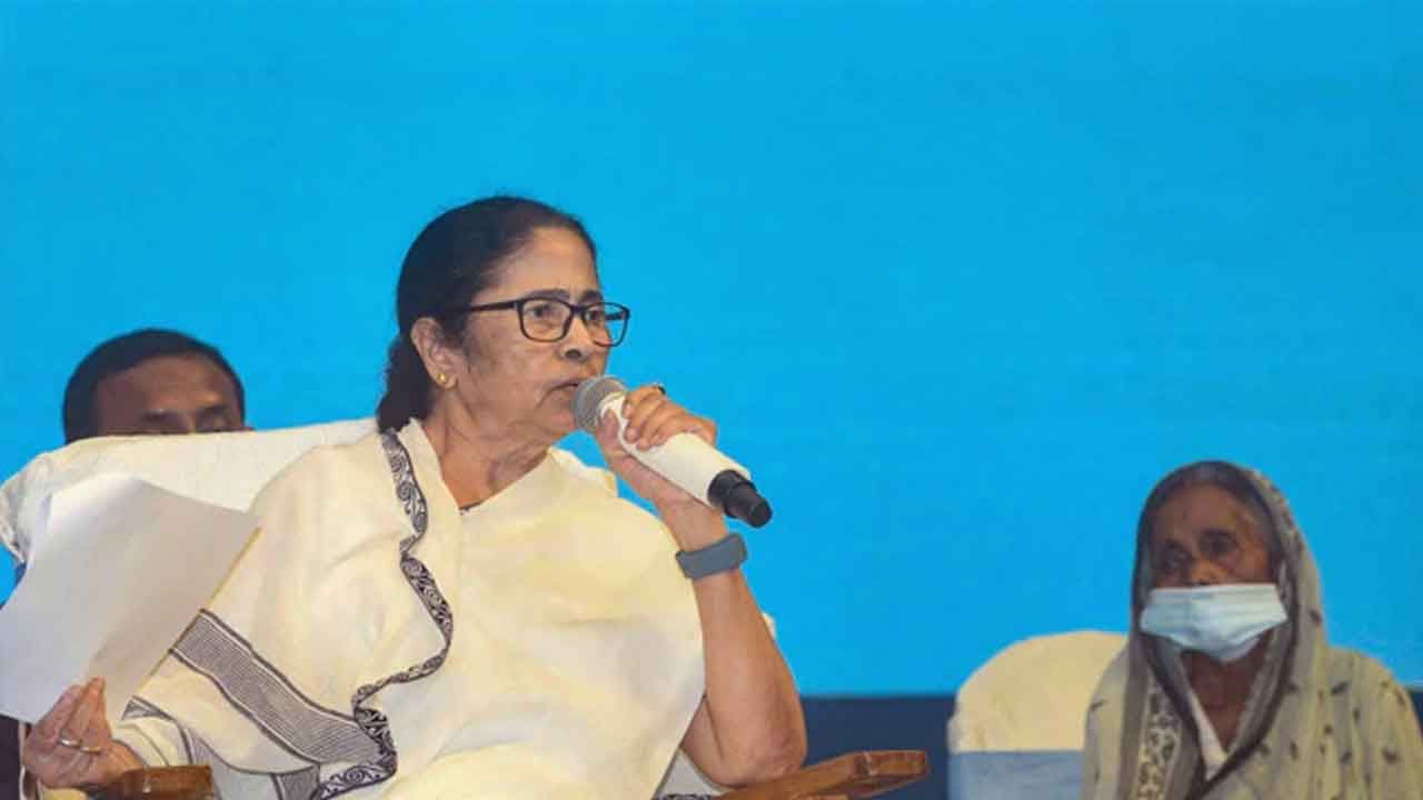 Mamata on Agniveer Scheme: 'চার বছর পর কী করবে?', 'অগ্নিবীর' প্রকল্পে চাকরির বয়সসীমা ৬৫ করার দাবি মমতার