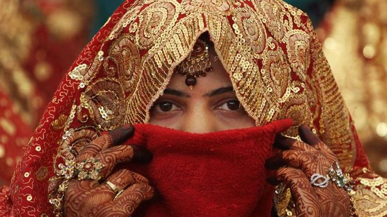 Muslim Girl Marriage: ১৬ বছর বয়সেই বিয়ে করতে পারবে মুসলিম মেয়েরা: আদালত