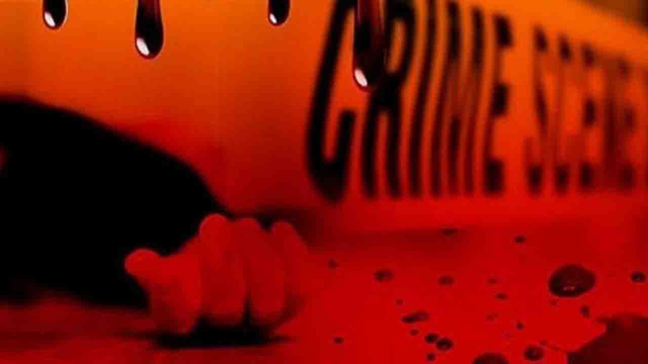 Murder Case: মাকে কাচ দিয়ে মারতে এল বাবা, আটকাতে গিয়ে প্রাণ গেল মেয়ের
