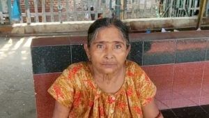 Hooghly : ঠিকানা ভুলেছেন বৃদ্ধা, গত ২ মাস ধরে 'ঘর' উত্তরপাড়া স্টেশন