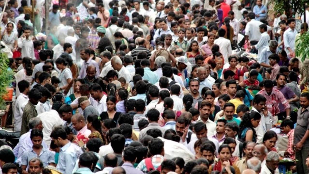 Indian Demography : দেশের সামনে অনন্য সুযোগ, জনসংখ্যার এই বিস্ফোরণ কি সাপে বর হবে ভারতের জন্য?