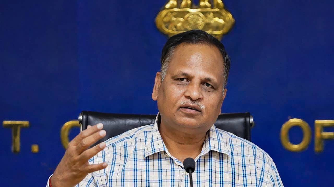 ED Custody of Satyendar Jain: তল্লাশিতে বাজেয়াপ্ত প্রায় ৩ কোটি টাকা, ১৩ জুন অবধি ইডির হেফাজতেই থাকতে হবে সত্যেন্দ্র জৈনকে