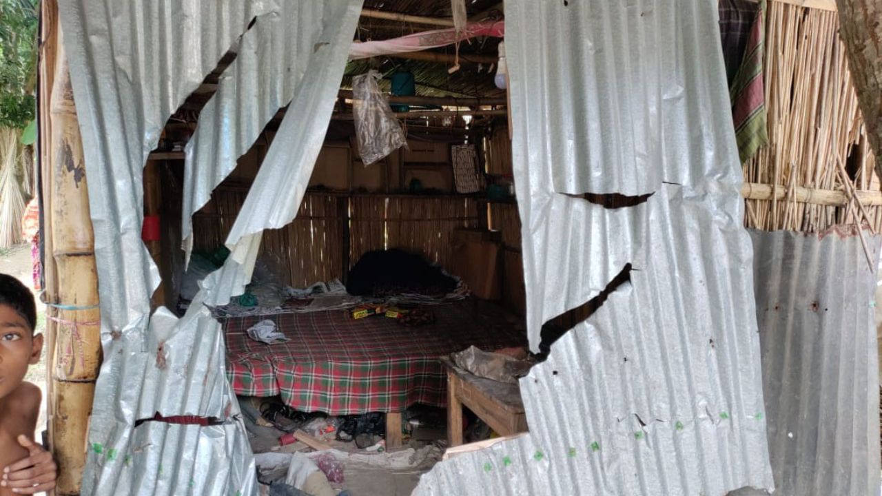 Bangladesh News: বিয়ে করে বিপাকে! গ্রামের এক ব্যক্তিকে নিমন্ত্রণ না করার মাশুল দিল যুবক