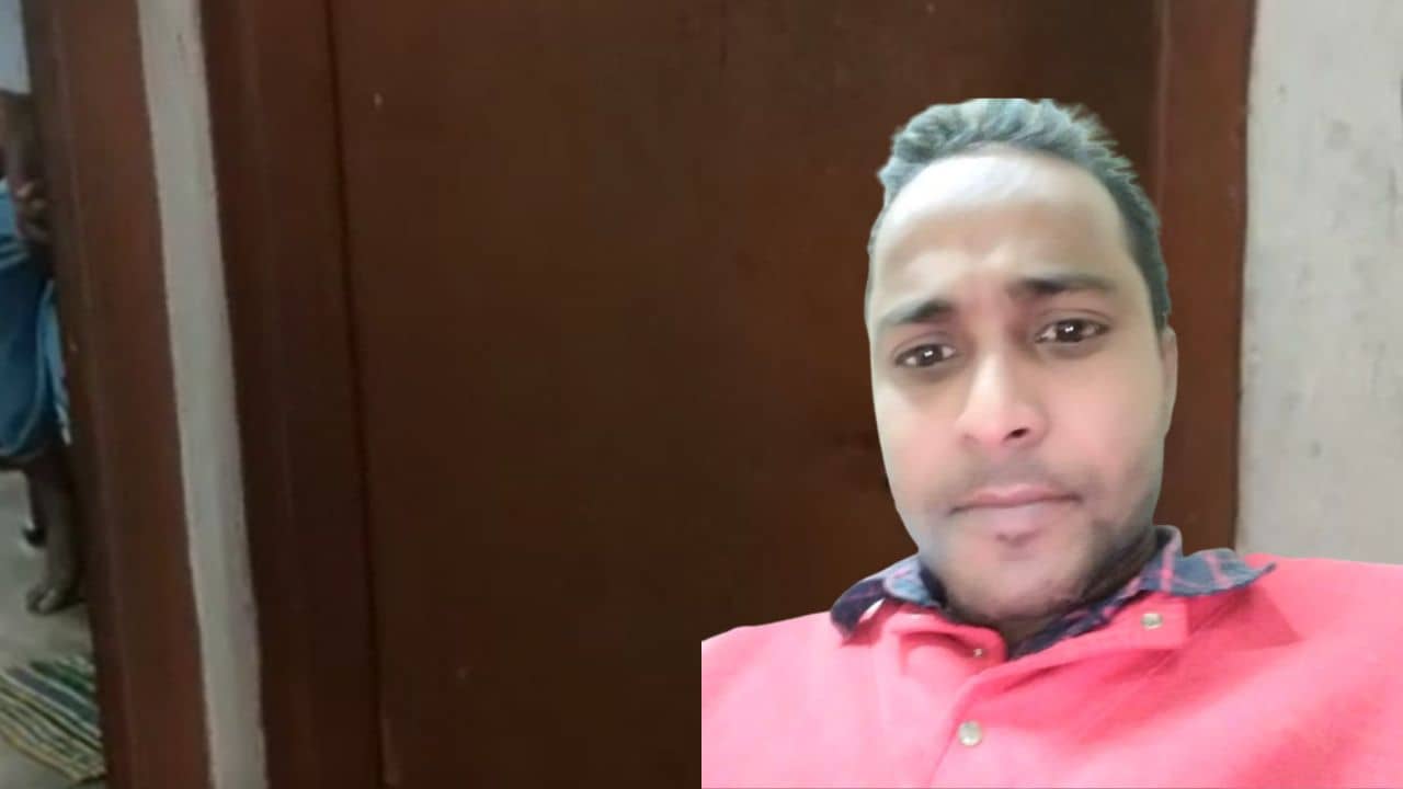 Narendrapur Murder: দরজার তলা থেকে গড়িয়ে বেরচ্ছে রক্ত, ঘরে ঢুকতেই আঁতকে উঠলেন সকলে