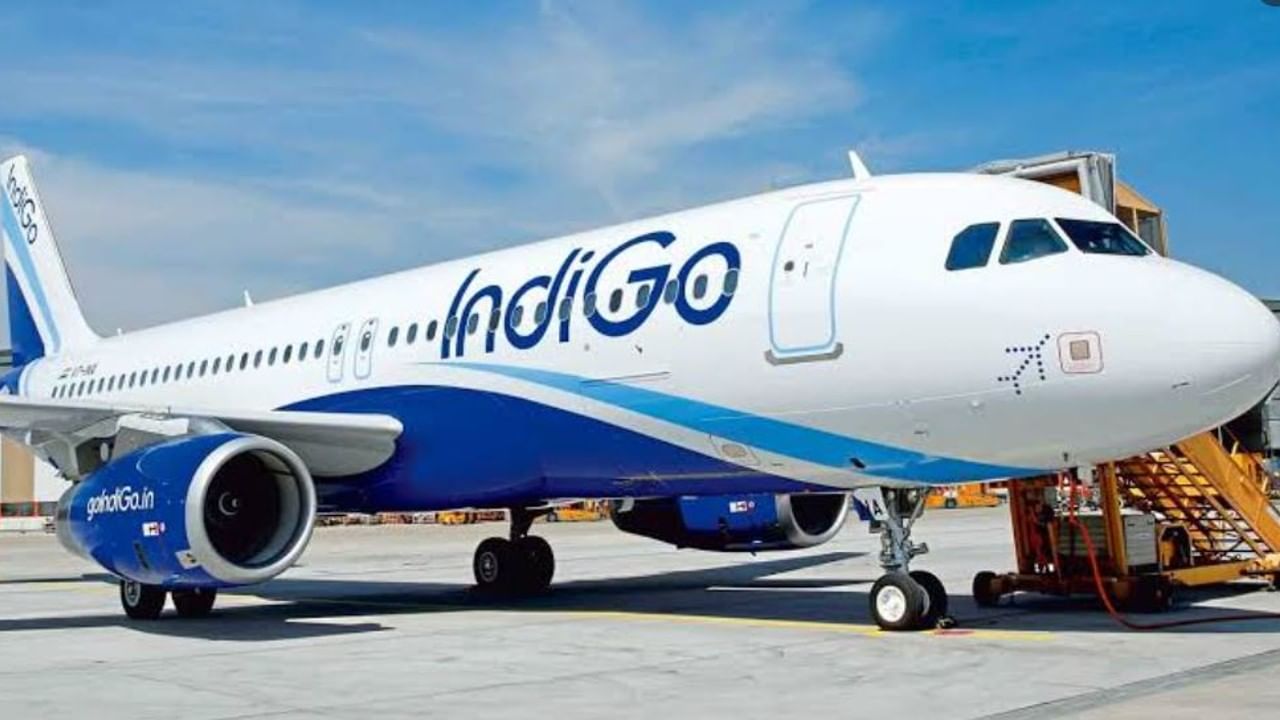 Indigo Flight : স্পাইসজেটের পর এবার ইন্ডিগোর উড়ানে বিপত্তি, ইন্দোরে অবতরণের পর বিমানের কেবিনে ধোঁয়া