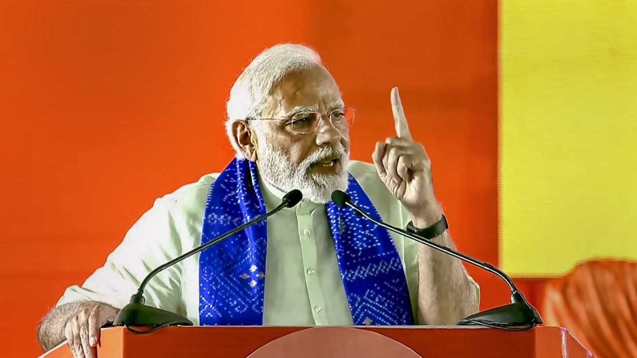 PM Modi in Hyderabad : 'তেলঙ্গানায় ডবল ইঞ্জিন সরকার হলে...', মোদীর গলায় বিস্তারের বার্তা!