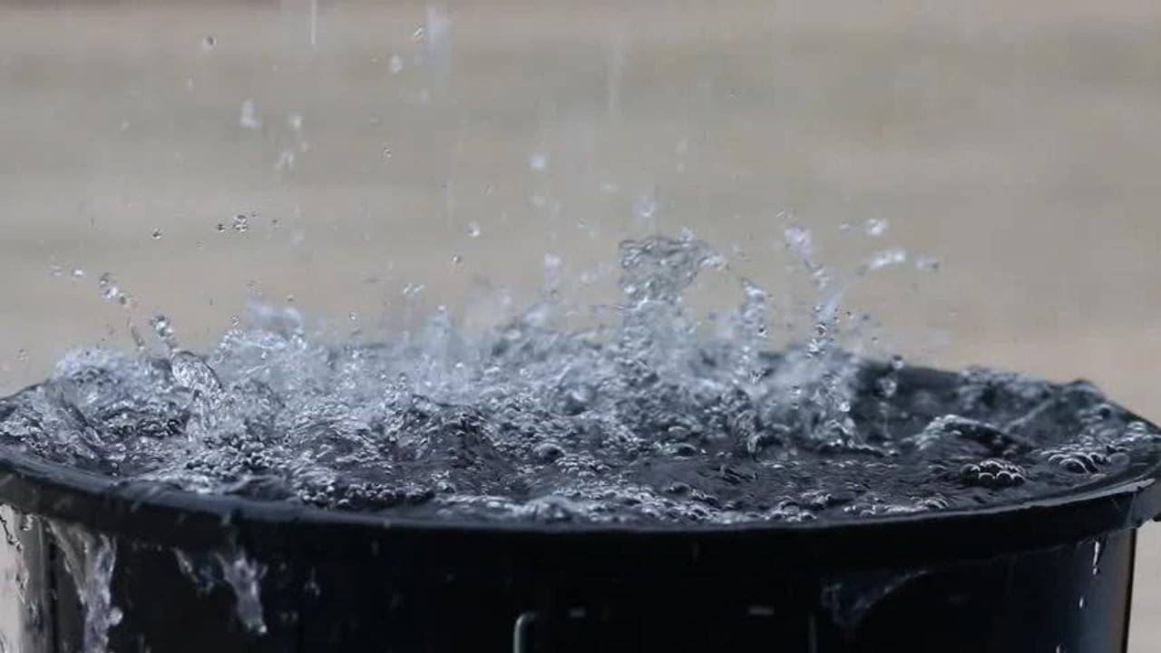 Vastu Tips: বাস্তুমতে, এইভাবে ধরে রাখুন পবিত্র বৃষ্টির জল! দূর হবে সব ধরনের আর্থিক সমস্যা!