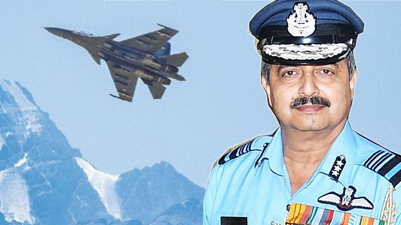 IAF chief VR Chaudhari: কাছাকাছি আসতে দেখলেই…, ষোড়শ বৈঠকের মধ্যেই চিনকে কড়া বার্তা বায়ুসেনা প্রধানের