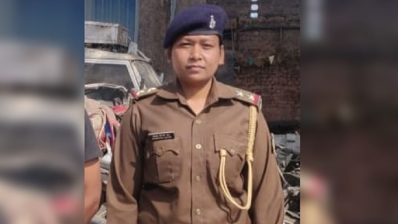 Women Sub-Inspector Mowed Down : হরিয়ানার পর এবার ঝাড়খণ্ড, ভোরের আলো ফোটার আগেই গাড়ি পিষে দিল সাব-ইনস্পেক্টরকে Women Sub-Inspector Mowed Down : হরিয়ানার পর এবার ঝাড়খণ্ড, ভোরের আলো ফোটার আগেই গাড়ি পিষে দিল সাব-ইনস্পেক্টরকে