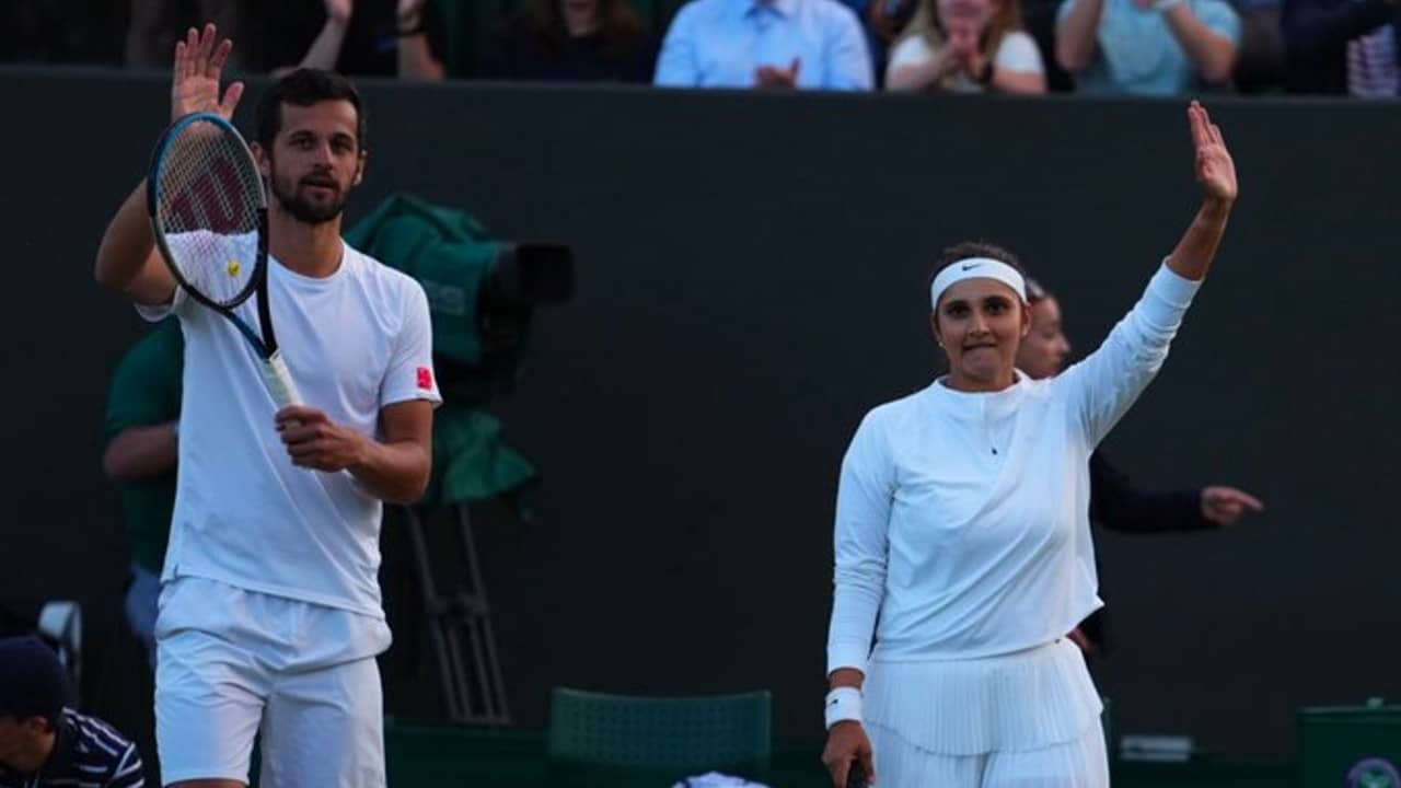 Sania Mirza: ছোঁয়া হল না কেরিয়ার গ্র্যান্ড স্লাম, সেমি থেকেই বিদায় সানিয়ার