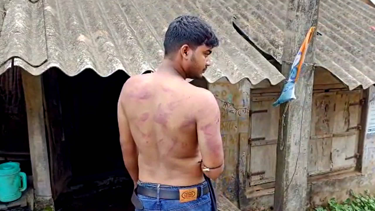 Trinamool Congress: সালিশি সভার নামে যুবককে পার্টি অফিসে তুলে নিয়ে গিয়ে বেধড়ক মারধর, নাম জড়াল তৃণমূলের