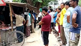 Jalpaiguri Snake: সিঁড়ির নীচ থেকে আসছিল অদ্ভুত শব্দ, টর্চের আলো ফেলতেই শিহরিত যুবক