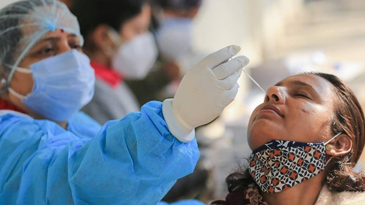 Corona Update: রাজ্যে দৈনিক সংক্রমণ ৩ হাজারের উপরেই, ফের শীর্ষে উত্তর ২৪ পরগনা