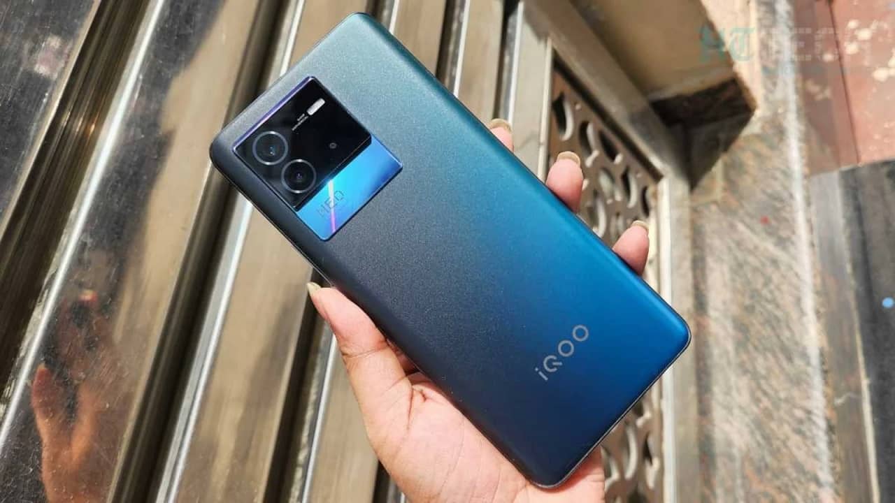 দামি iQOO Neo 6 ফোনে 3,000 টাকা ছাড়, সঙ্গে 12,150 টাকার এক্সচেঞ্জ অফারও, এখন মধ্যবিত্তের ধরাছোঁয়ার মধ্যেই