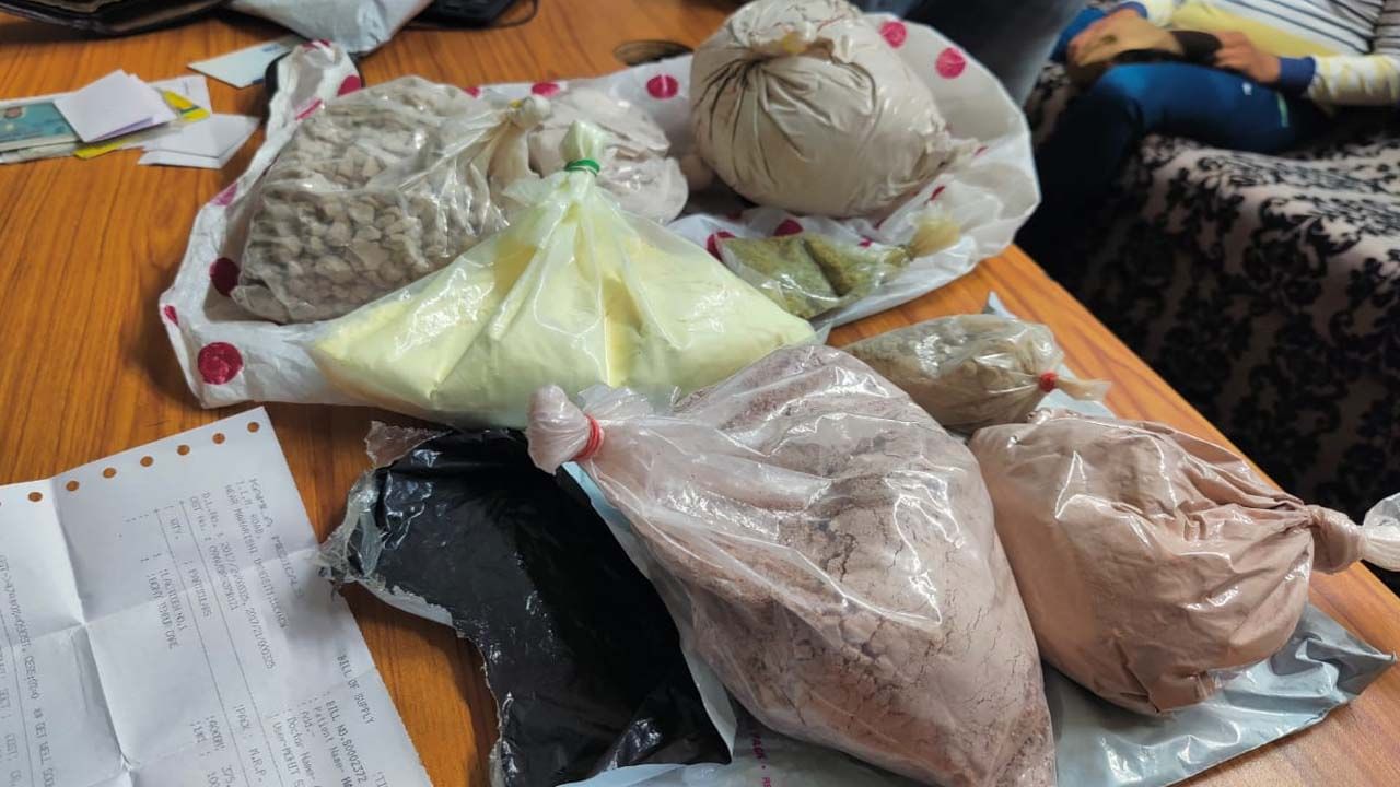 Heroin Recovered: শহরের দু’প্রান্ত থেকে উদ্ধার ১০.৪ কোটি টাকার হেরোইন, ধৃত ২