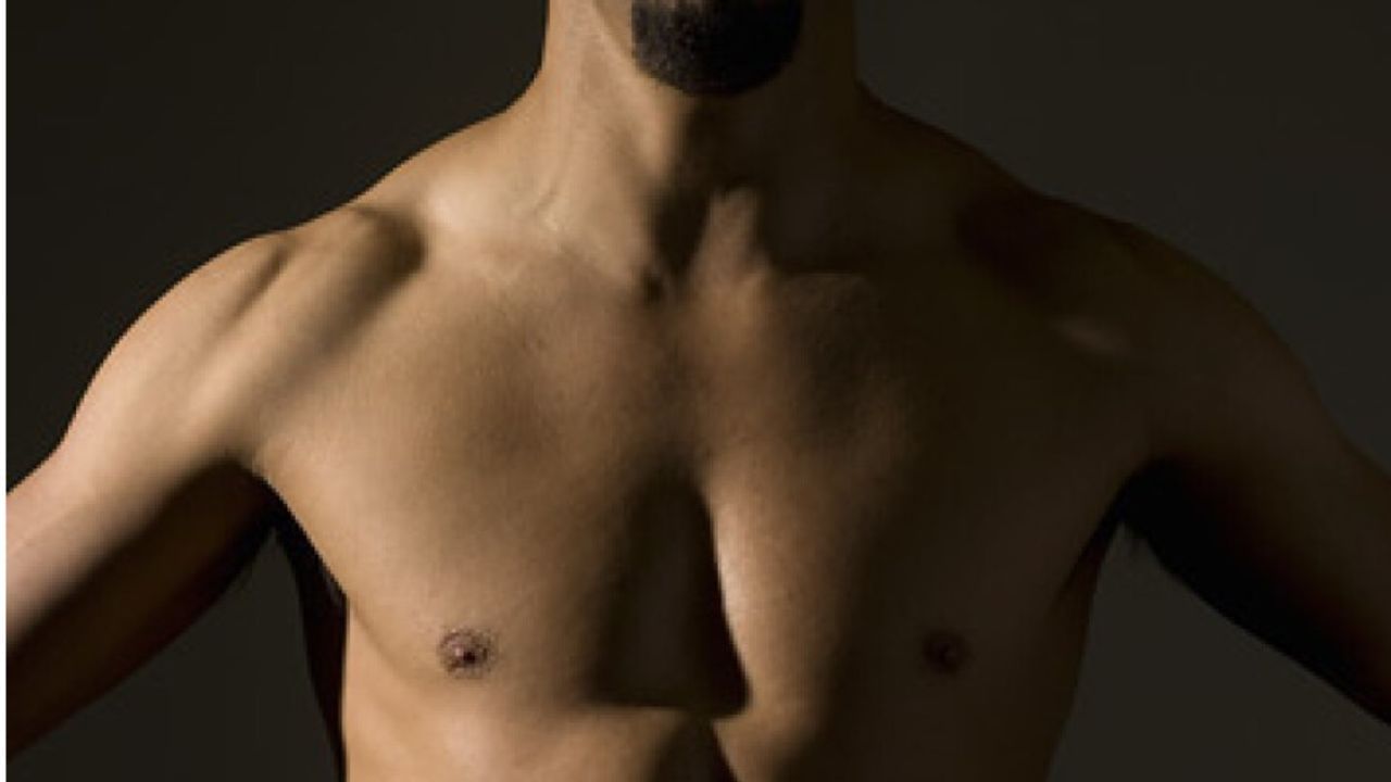 Male breast cancer: শুধু মহিলাদেরই নয়, ঘাতক হতে পারে পুরুষের ব্রেস্ট ক্যান্সারও! উপসর্গ চিনবেন কীভাবে?