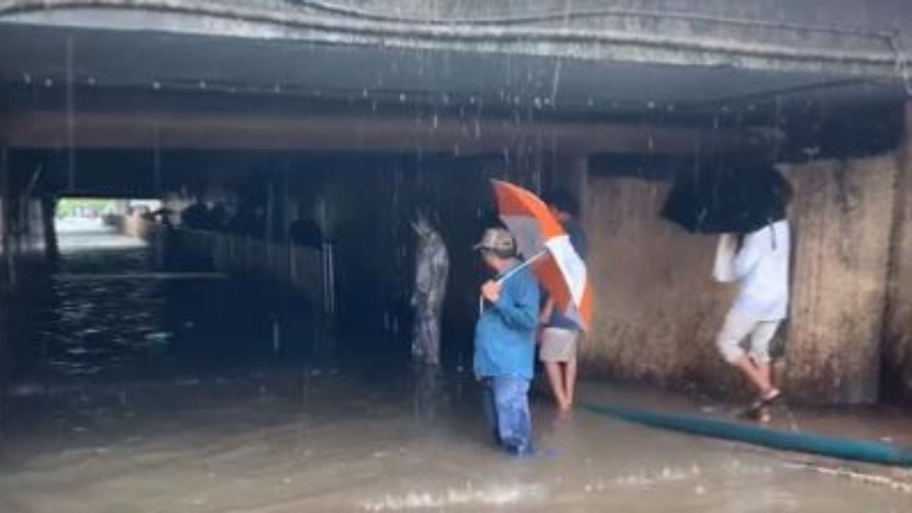 Mumbai Rain: লাল সতর্কতা কোঙ্কন উপকূলে, ভারী বৃষ্টিতে মুম্বইয়েও নামল ধস, আহত ৩