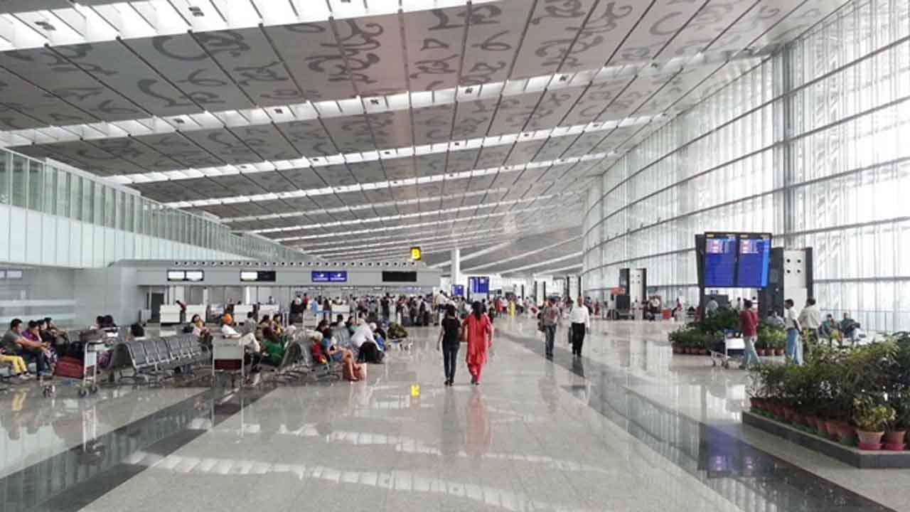 Indigo Flight: উড়ানের ঠিক আগেই বিমানে গোলযোগ, অল্পের জন্য রক্ষা পেলেন ৩৭ যাত্রী