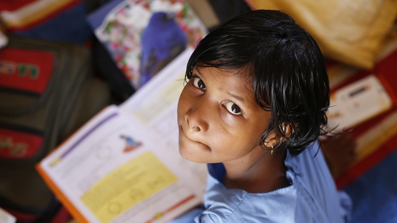 Sri Lanka School Closed: আগেই বাতিল হয়েছিল পরীক্ষা, এবার বন্ধ হয়ে গেল স্কুলও! অন্ধকার পড়ুয়াদের ভবিষ্যৎ