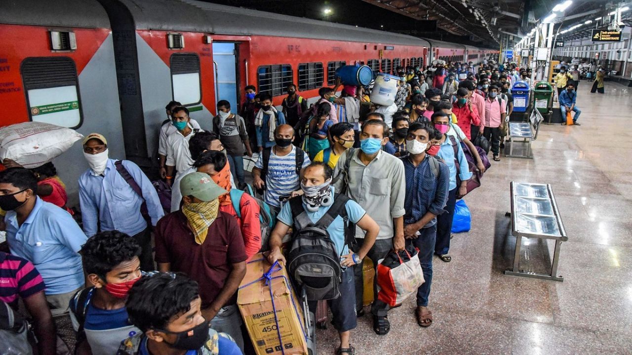 Indian Railways: যেকোনও স্টেশন থেকেই উঠুন না কেন, এবার মিলবে ট্রেনের কনফার্ম টিকিট, বড় সিদ্ধান্ত রেলের