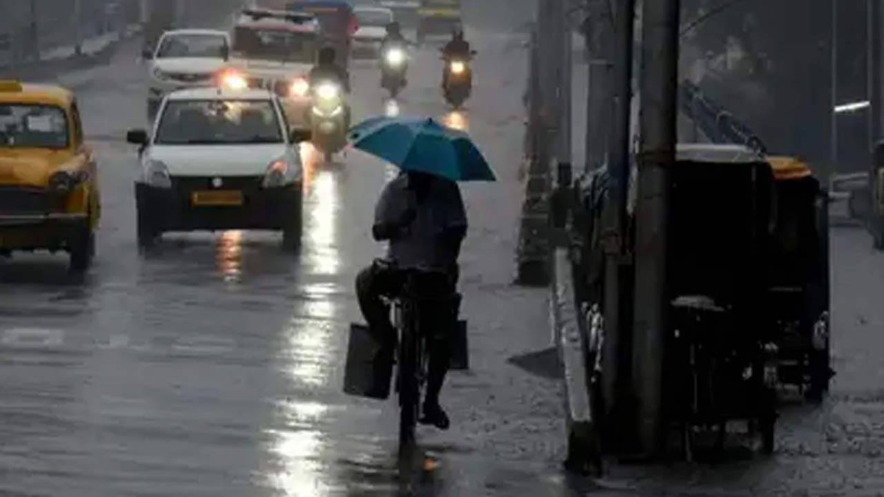 Weather Update: ঝোড়ো হাওয়া আর ঝেঁপে বৃষ্টি, কোন কোন জেলা ভিজবে জানাল হাওয়া অফিস