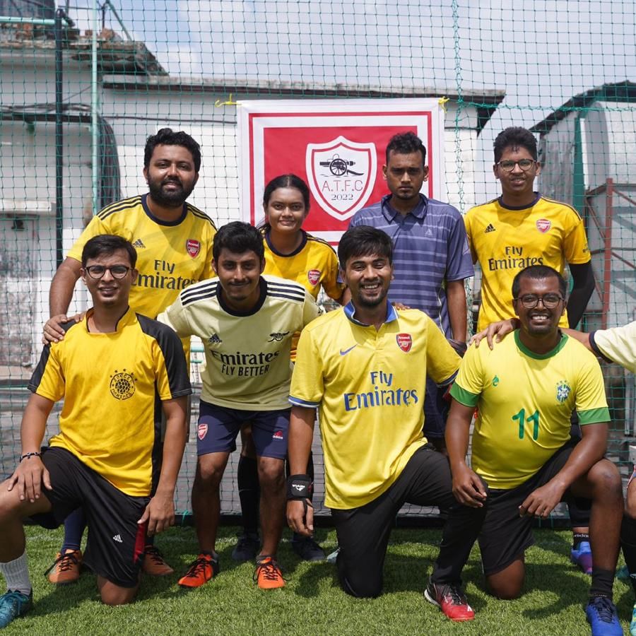 প্রতিবারের মতো এবারও ইংলিশ প্রিমিয়র লিগের ক্লাব আর্সেনালের বাঙালি ফ্যান ক্লাব 'আর্সেনাল বেঙ্গল ইন্সাইডার' আয়োজন করেছিল আট দলীয় ফুটবল টুর্নামেন্টের।(ছবি নিজস্ব)